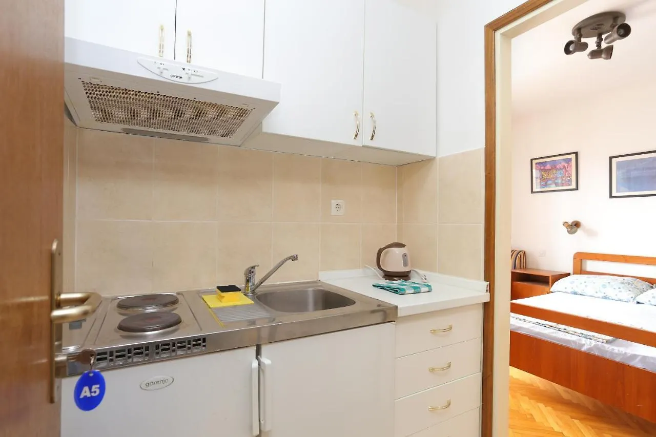 Apartments By The Sea Slatine, Ciovo - 13298 Trogir 0*,