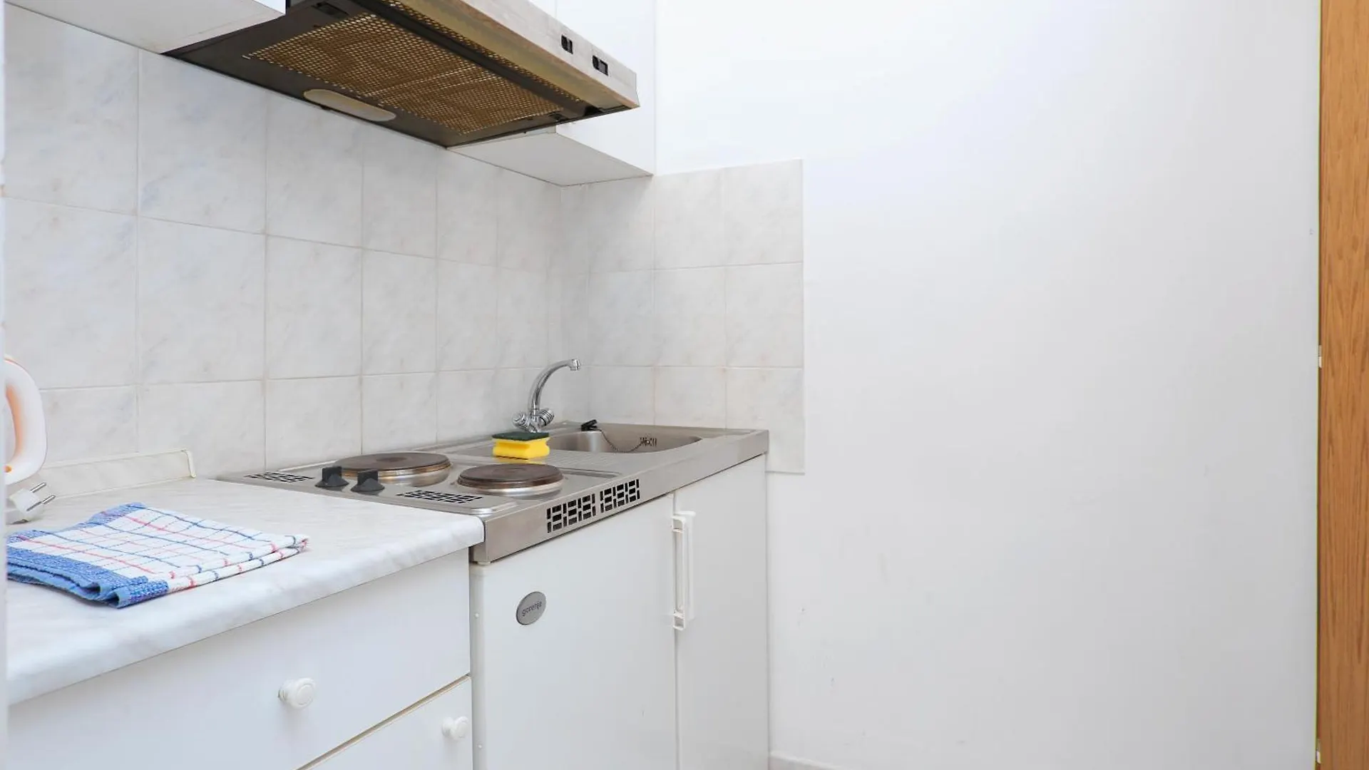 Apartments By The Sea Slatine, Ciovo - 13298 Trogir Croatia